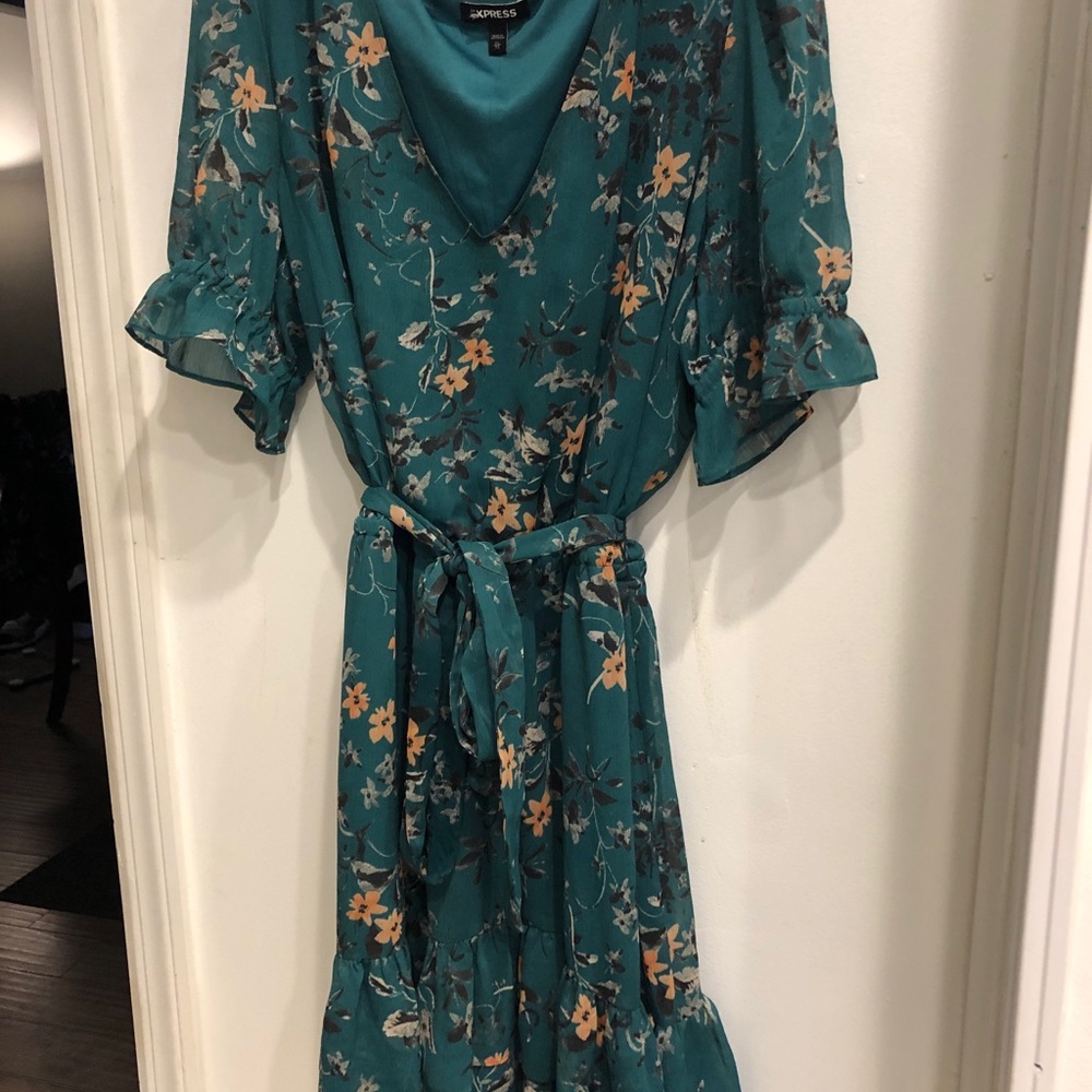 Green Summer Dress With Pink Flowers